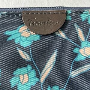 Travelon RFID Blocking Zip Around Wristlet Navy Blue Teal